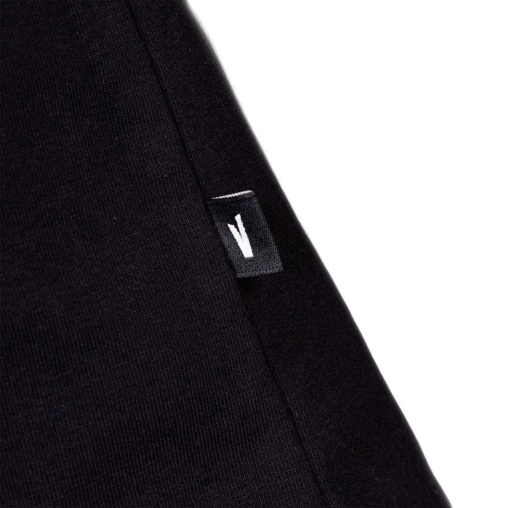 VOLNO HECTOR. Czarna koszulka oversize streetwear, szkielet z mechanicznym sercem w dłoniach - VOLNO