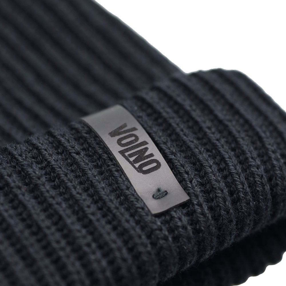 VOLNO LEON. Czarna czapka beanie. Streetwear turbo minimalist. - VOLNO