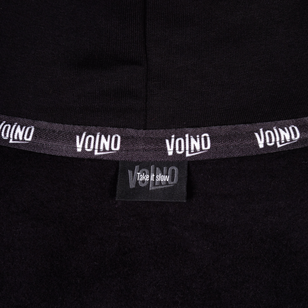 VOLNO HECTOR. Czarna koszulka oversize streetwear, szkielet z mechanicznym sercem w dłoniach - VOLNO