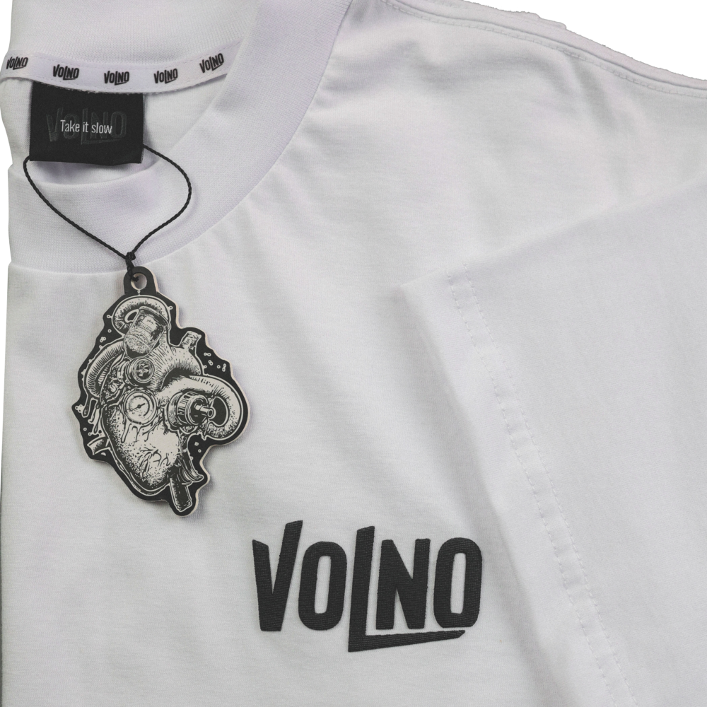 VOLNO BRAVE HEART. Biała koszulka oversize streetwear z mechanicznym sercem 6500 RPM - VOLNO