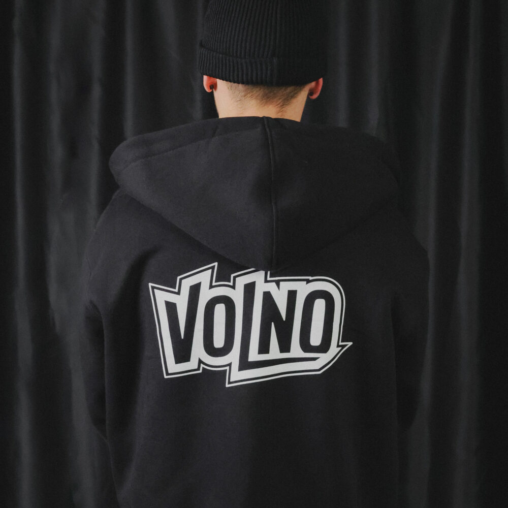 VOLNO LEON. Czarna czapka beanie. Streetwear turbo minimalist. - VOLNO