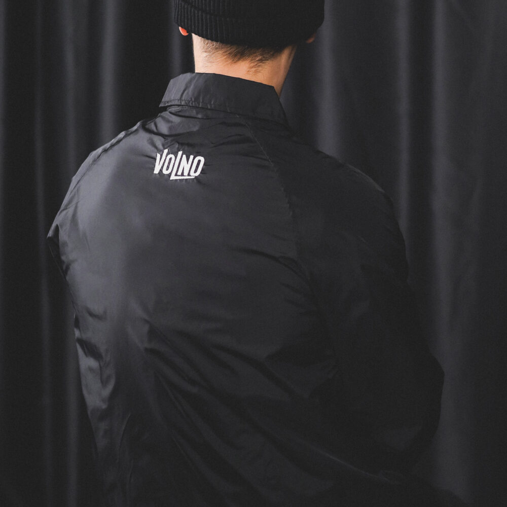 VOLNO BLACKJACK. Czarna kurtka bomber streetwear. Idealna na night drive. - VOLNO