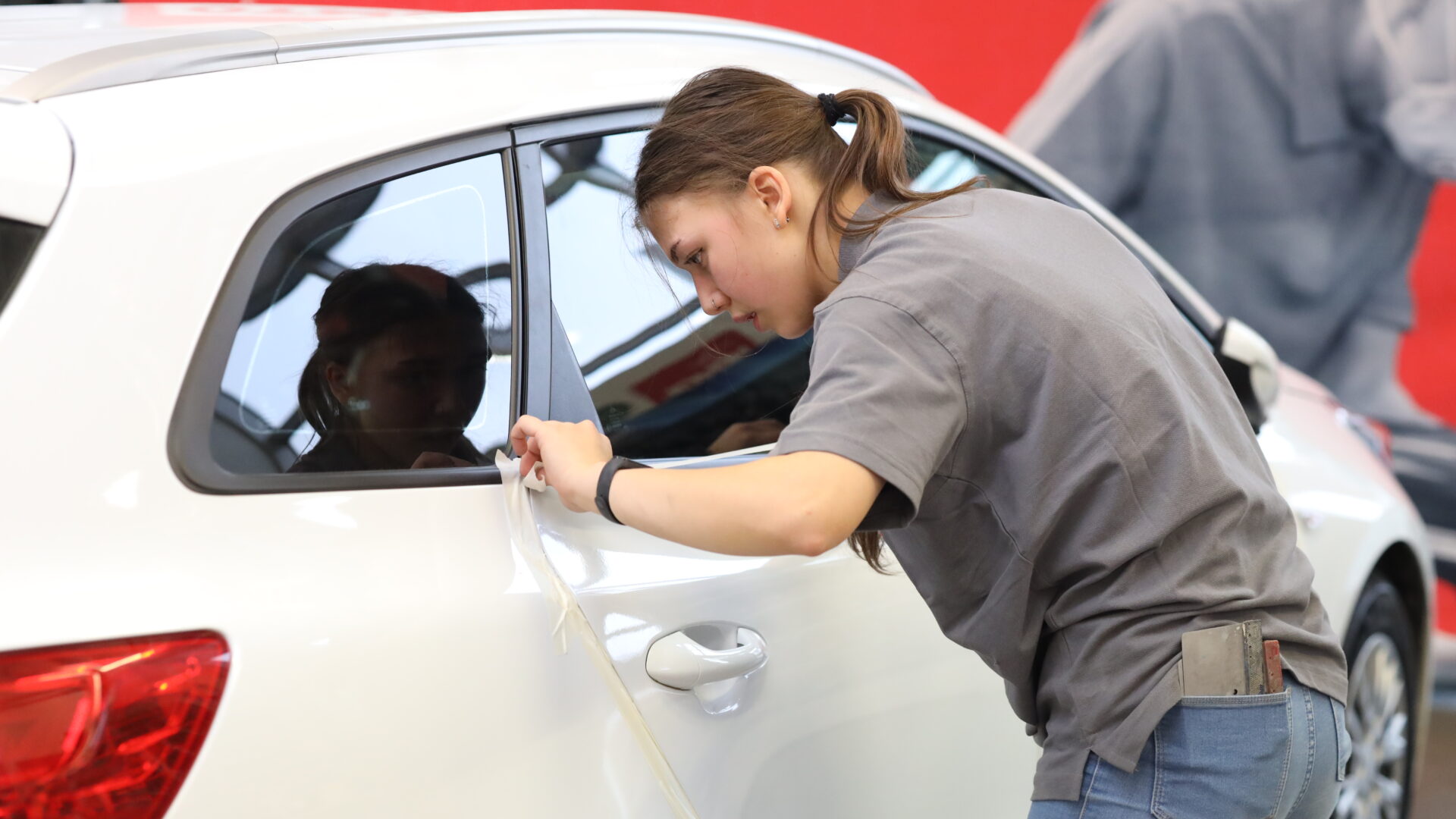 Jak sprawdzić kod lakieru? - NOVOL