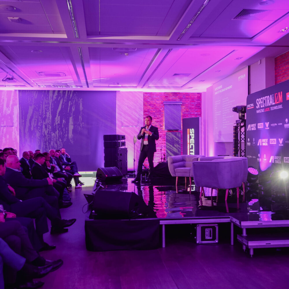 Foto 5 - Konferencja SPECTRALIZM - NOVOL