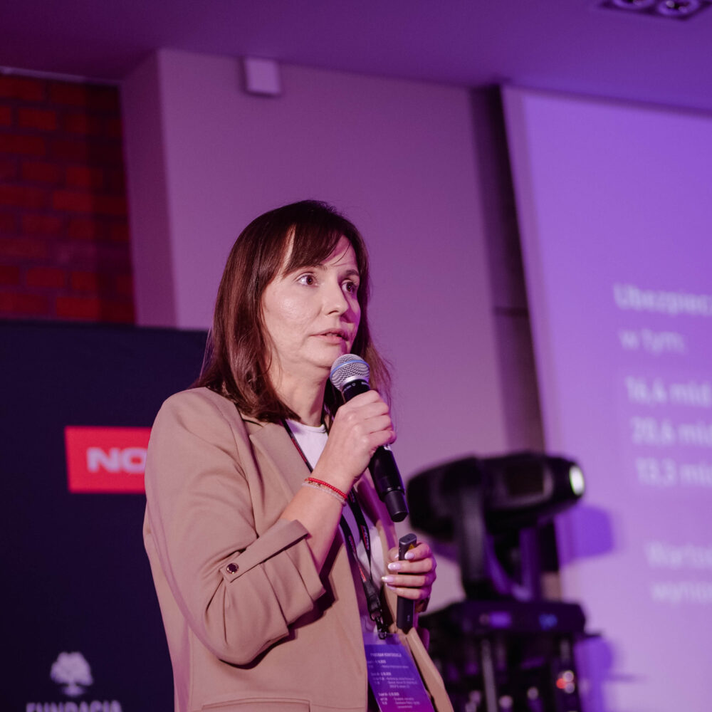 Foto 10 - Konferencja SPECTRALIZM - NOVOL